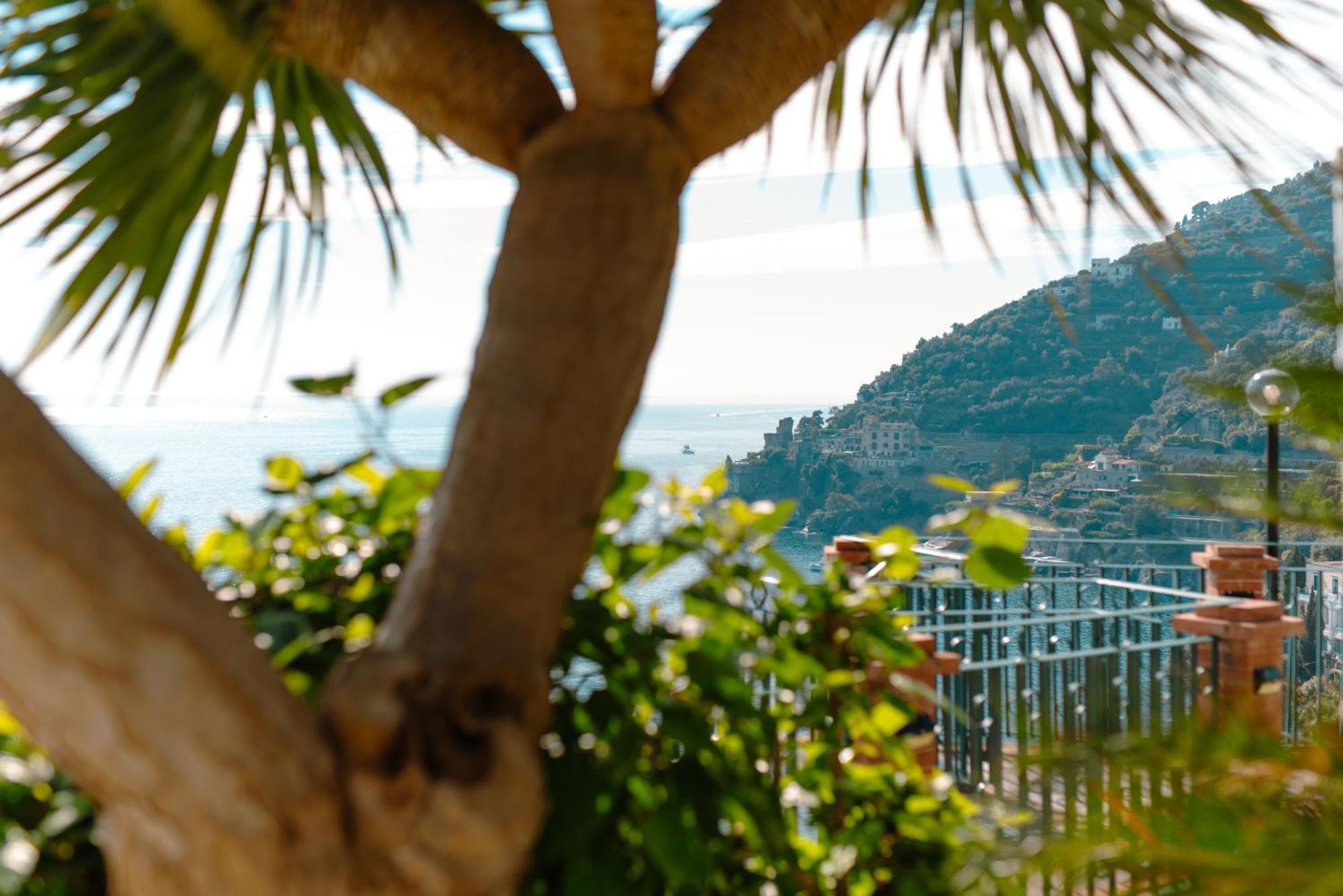 Villa Dorotea Luxury & Modern Design - Jacuzzi With Seaview & Sauna - Hammam & Homegym Minori Exteriér fotografie